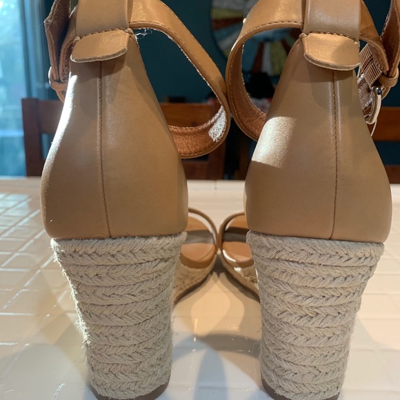 Tan Wedges- Brand New- Size 11 - Picture 4 of 4